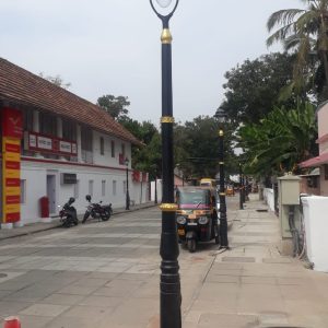 Hitech Caste Iron  Garden pole